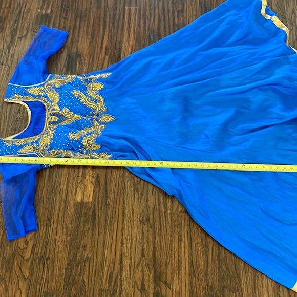 Indian women dress - Picture 9 of 11